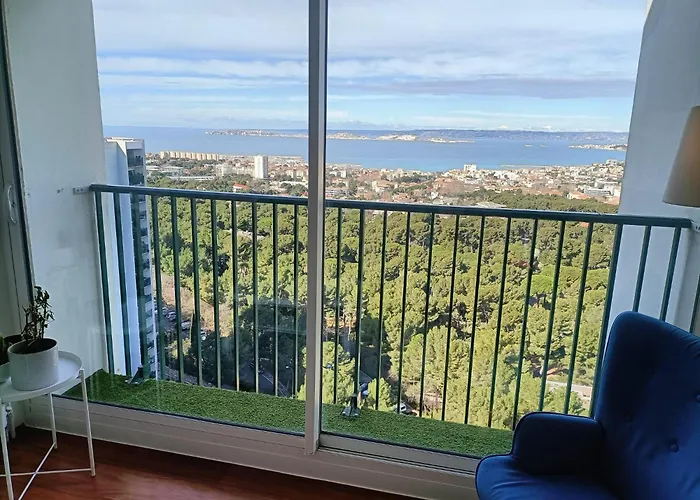 **** Roy d espagne, up to 7 people, best view in safe residence ****