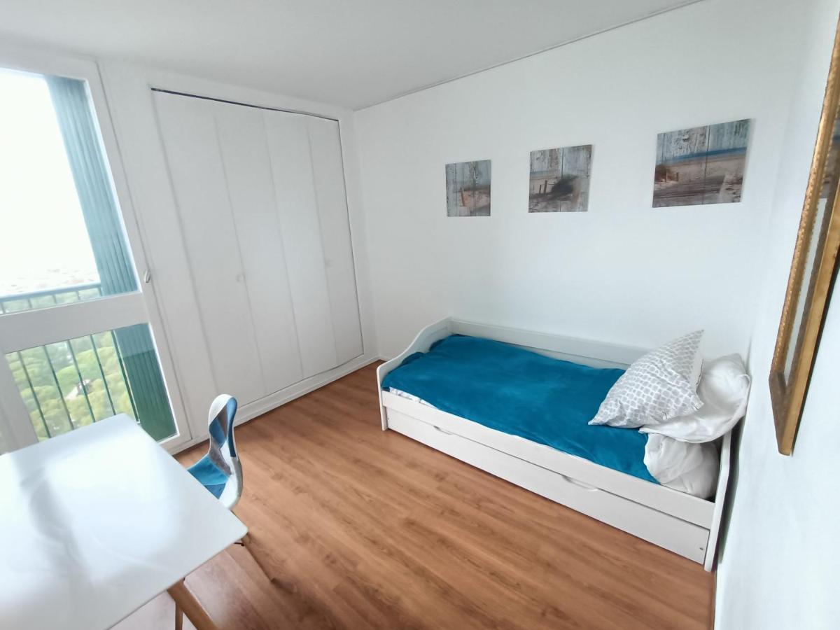 Apartment Vue Et Montagne Dans Parc Du Roy D'espagne, Up To 7 People Marseille