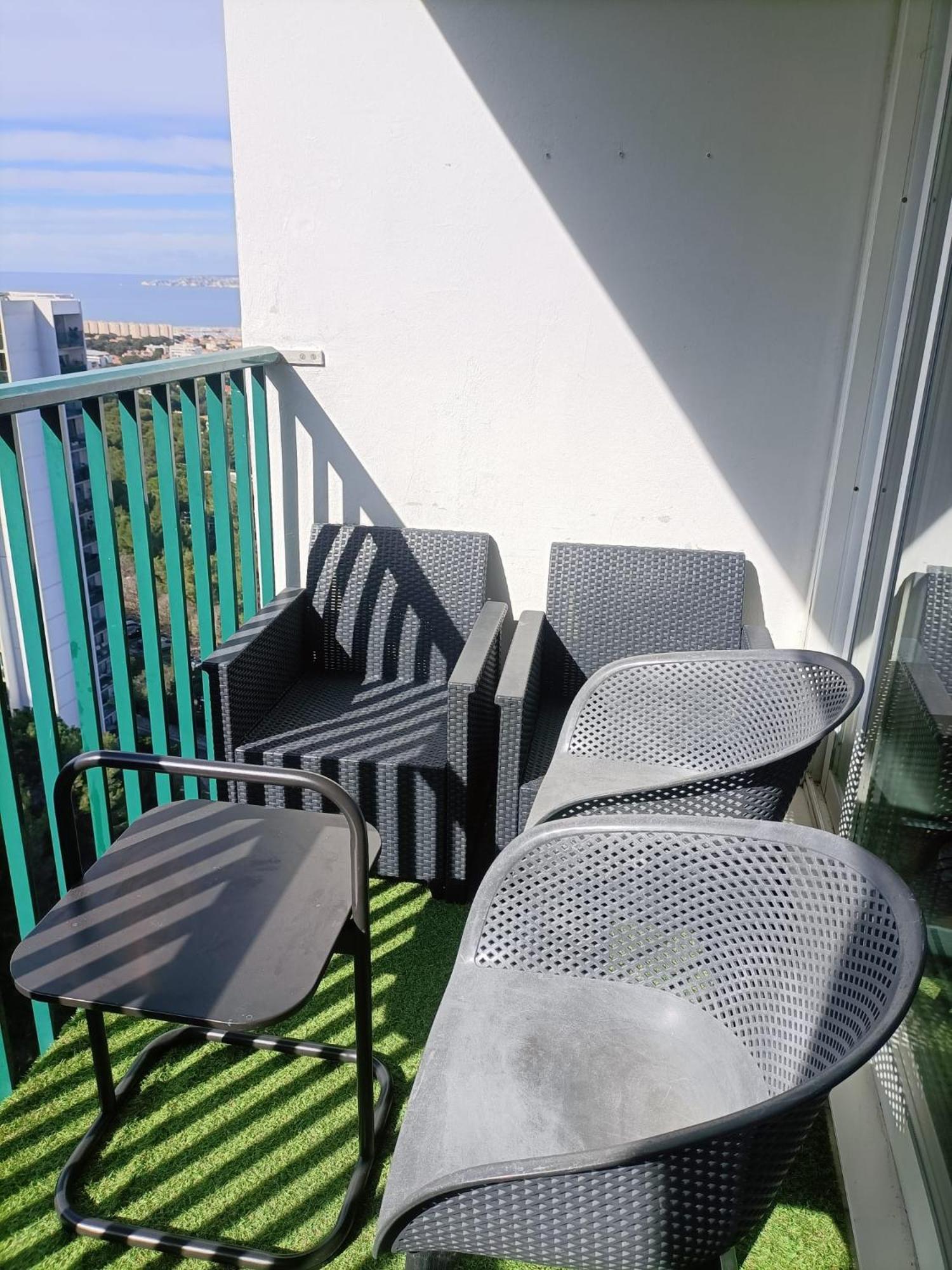 Apartment Vue Et Montagne Dans Parc Du Roy D'espagne, Up To 7 People *