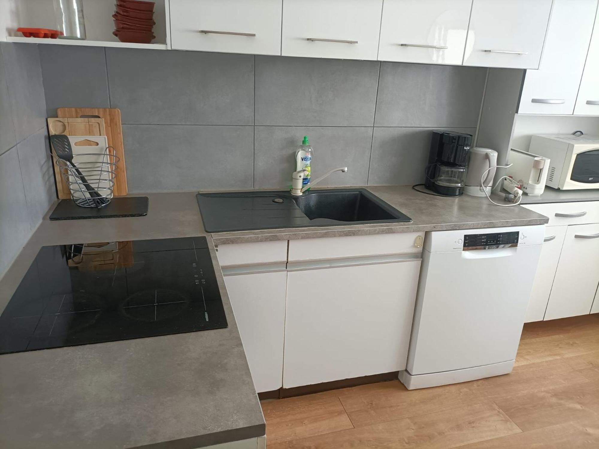 Appartement **** Roy D Espagne, Up To 7 People, View In Safe **** Marseille