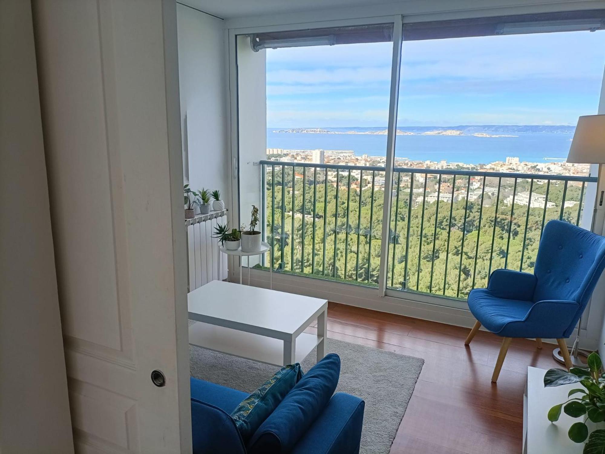 Apartment Vue Et Montagne Dans Parc Du Roy D'espagne, Up To 7 People
