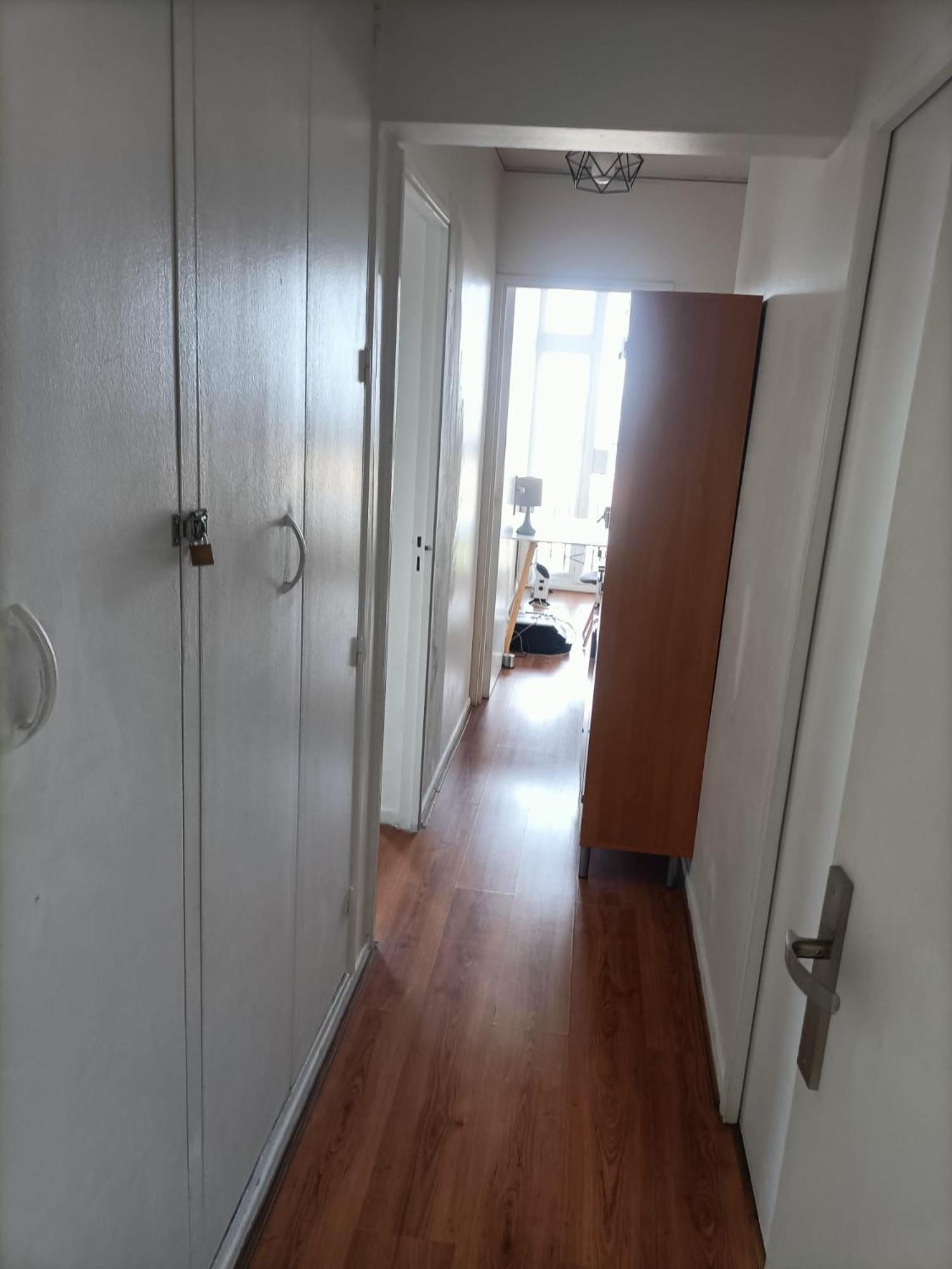 **** Roy D Espagne, Up To 7 People, View In Safe ****