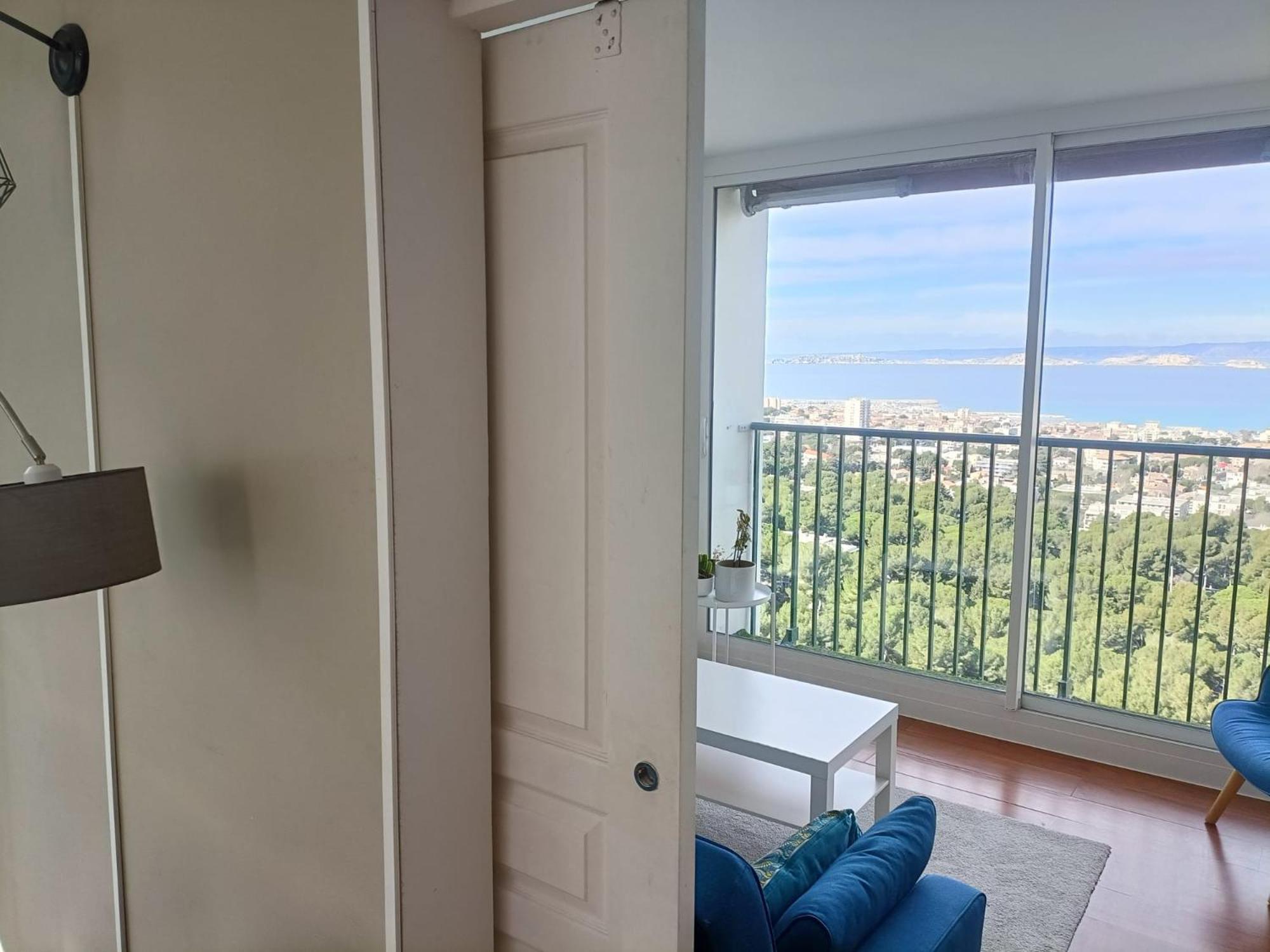 Vue Et Montagne Dans Parc Du Roy D'espagne, Up To 7 People Apartment Marseille